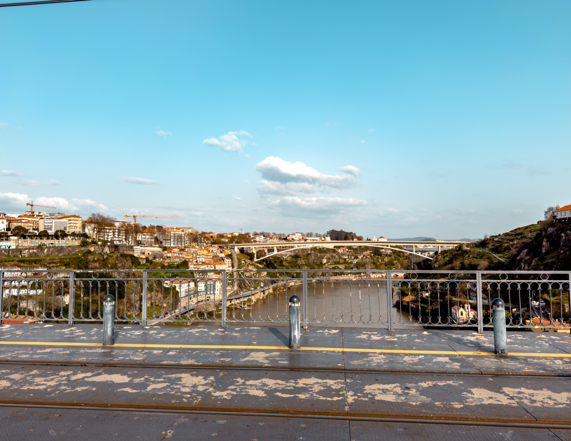 _Dom Luís I Bridge (1).png